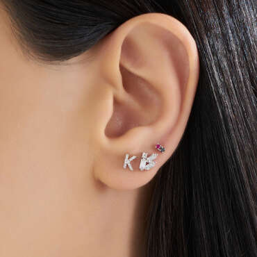 0.05 CT Siyah Pırlanta ve Yakut Taşlı Mini Tek Küpe - Nev Jewellery (1)