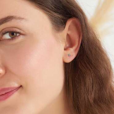 0.06 CT Ametist, Zümrüt ve Yakut Taşlı Mini Tek Küpe - Nev Jewellery (1)