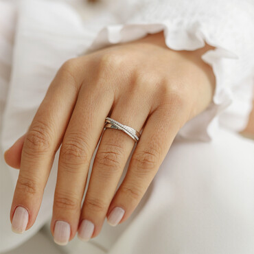 0.14 CT Pırlanta Taşlı Beyaz Altın Sarmal Alyans Yüzük - Nev Jewellery (1)