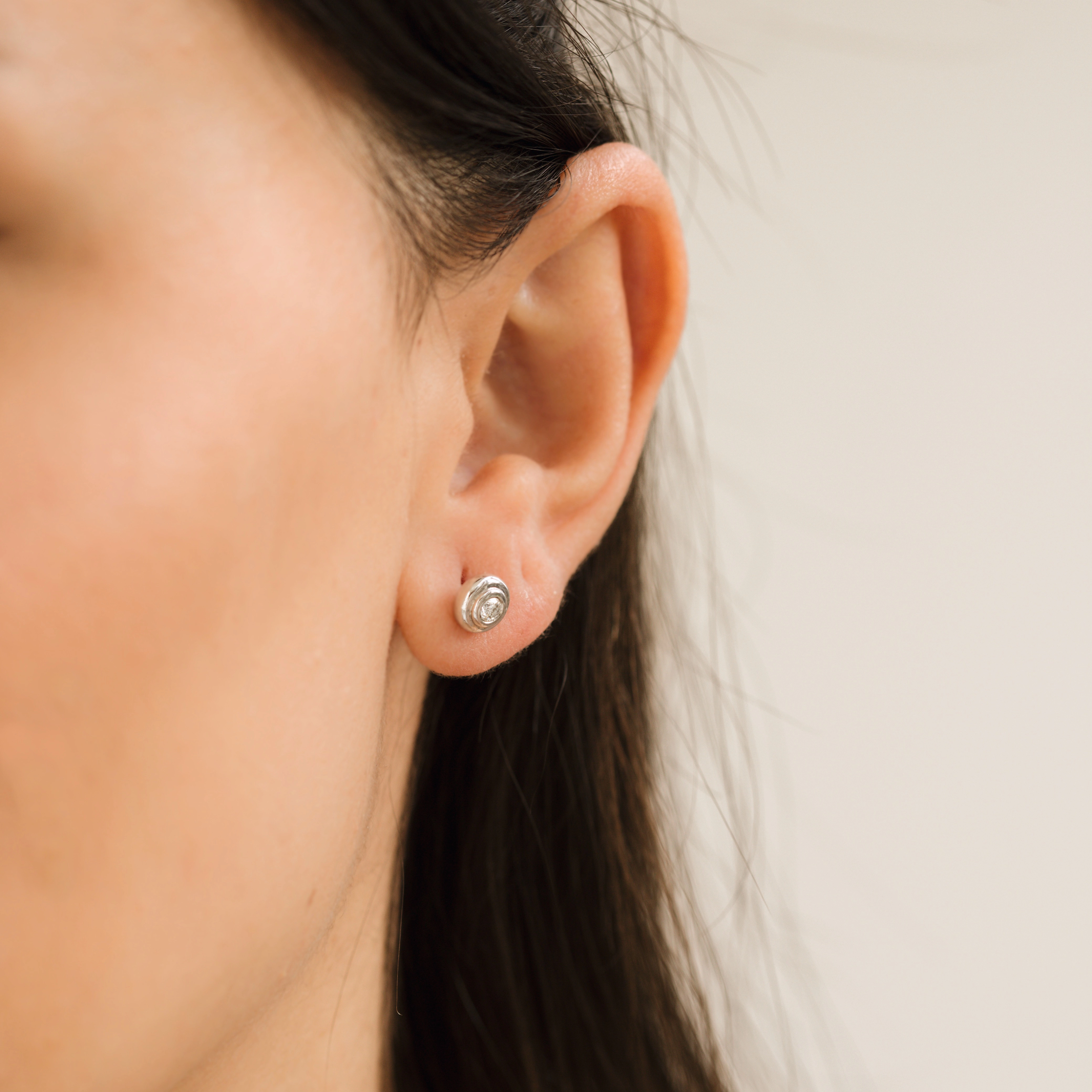 0.18 CT Pırlanta Taşlı Beyaz Altın Küpe - Nev Jewellery (1)