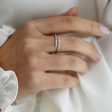 0.27 CT Baget Pırlanta Taşlı Beyaz Altın Yüzük - Nev Jewellery (1)