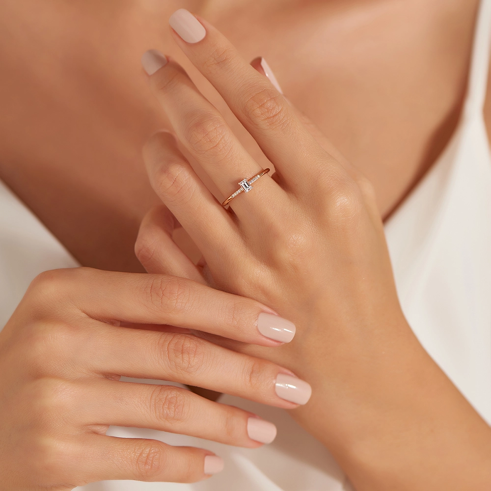 0.25 CT Baget Pırlanta Taşlı Rose Altın Yüzük - Nev Jewellery (1)