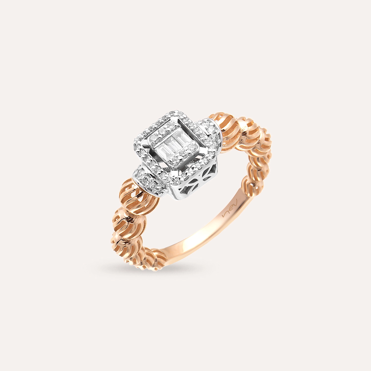 0.26 CT Baguette Cut Diamond Rose and White Gold Ring - 3