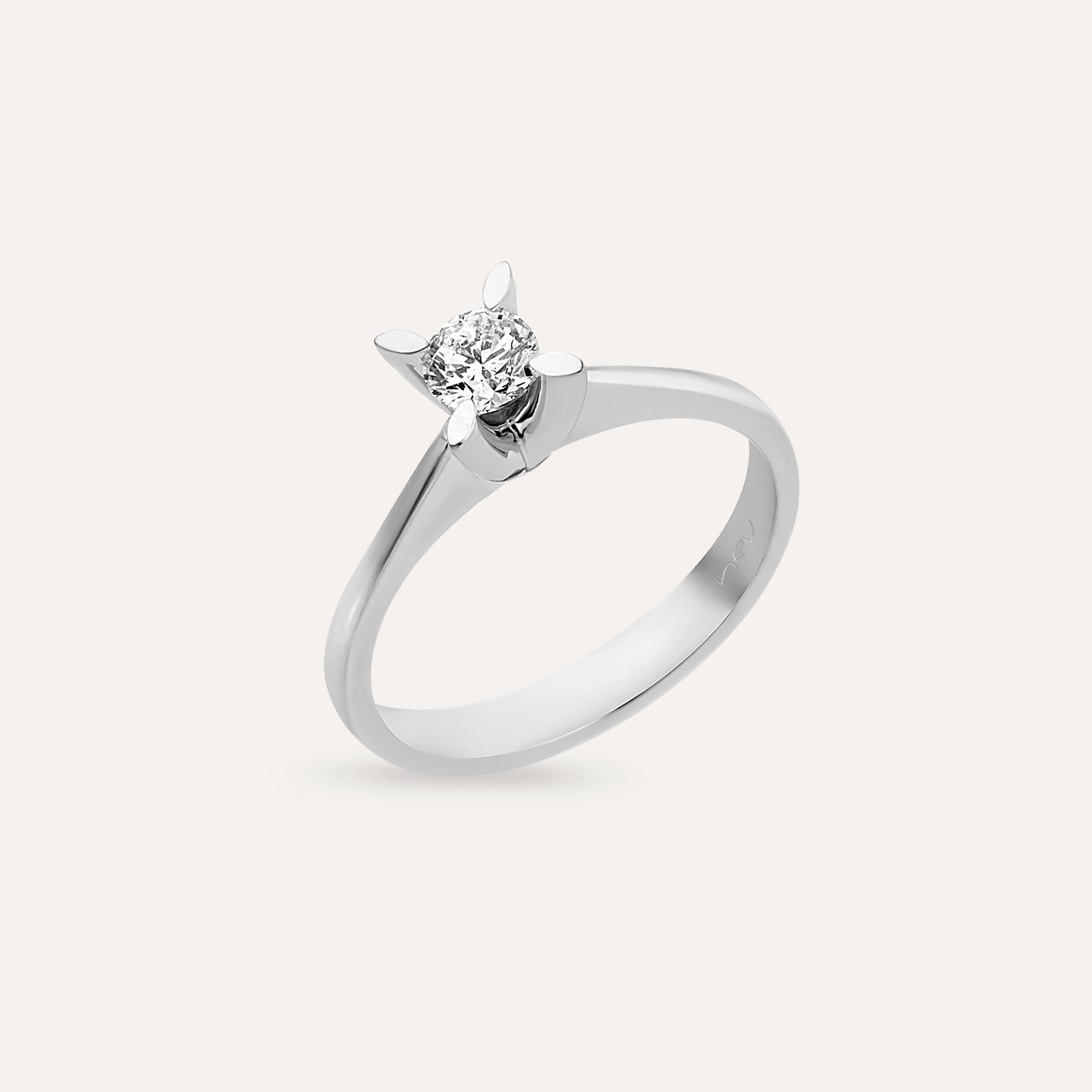 0.31 CT Diamond Solitaire White Gold Ring - 2