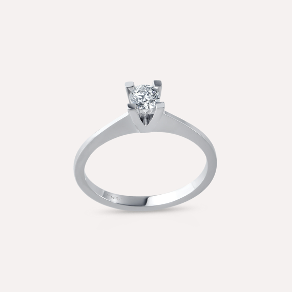 0.31 CT Diamond White Gold Solitaire Ring - 1