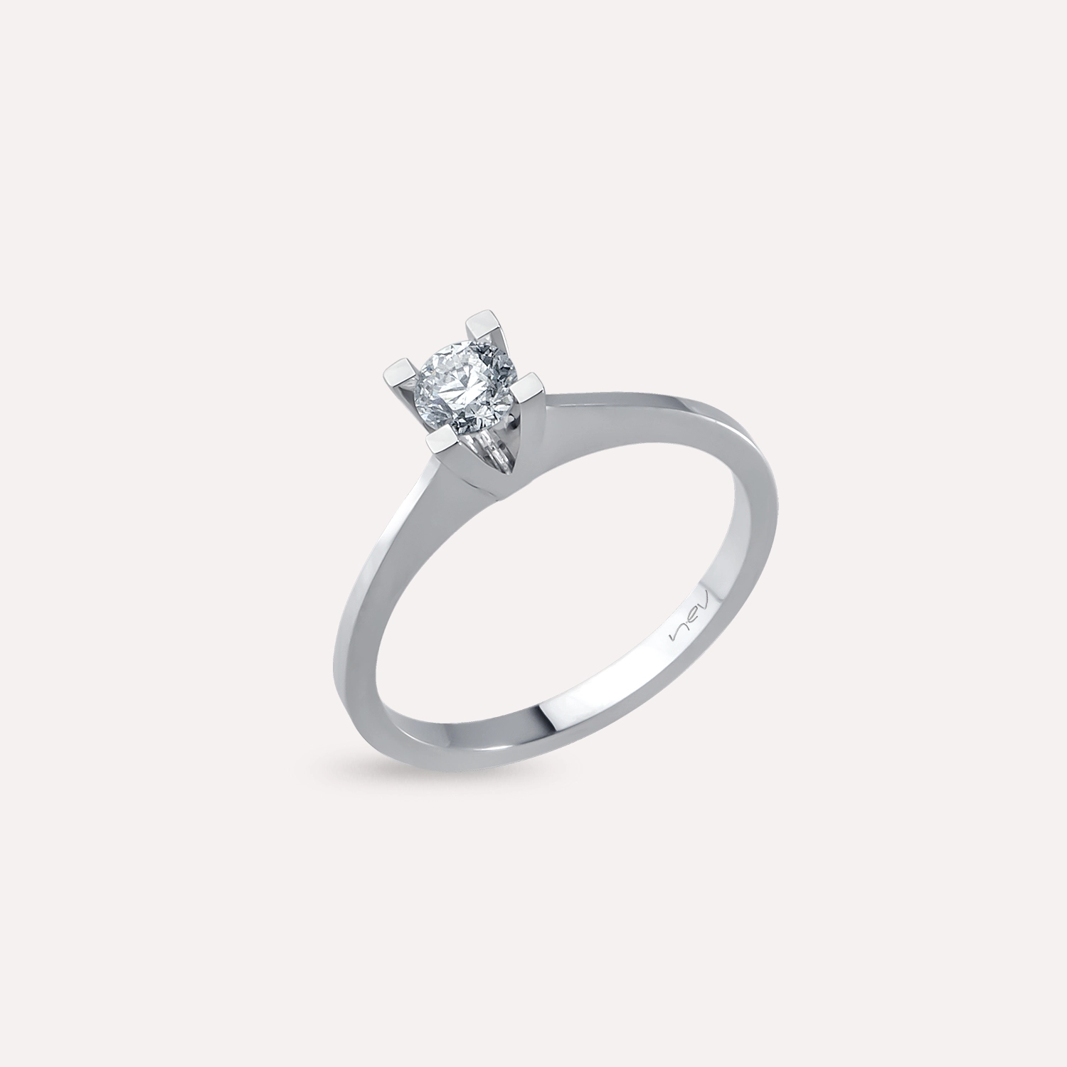 0.31 CT Diamond White Gold Solitaire Ring - 2