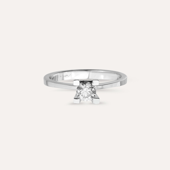 0.33 CT Diamond White Gold Solitaire Ring - 4