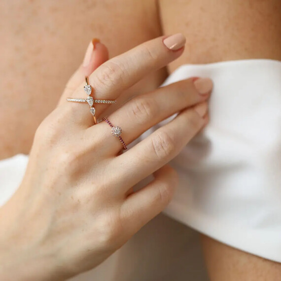 0.39 CT Yakut ve Pırlanta Taşlı Rose Altın Yüzük - Nev Jewellery