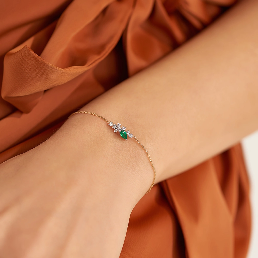 0.41 CT Zümrüt ve Pırlanta Taşlı Rose Altın Bileklik - Nev Jewellery (1)