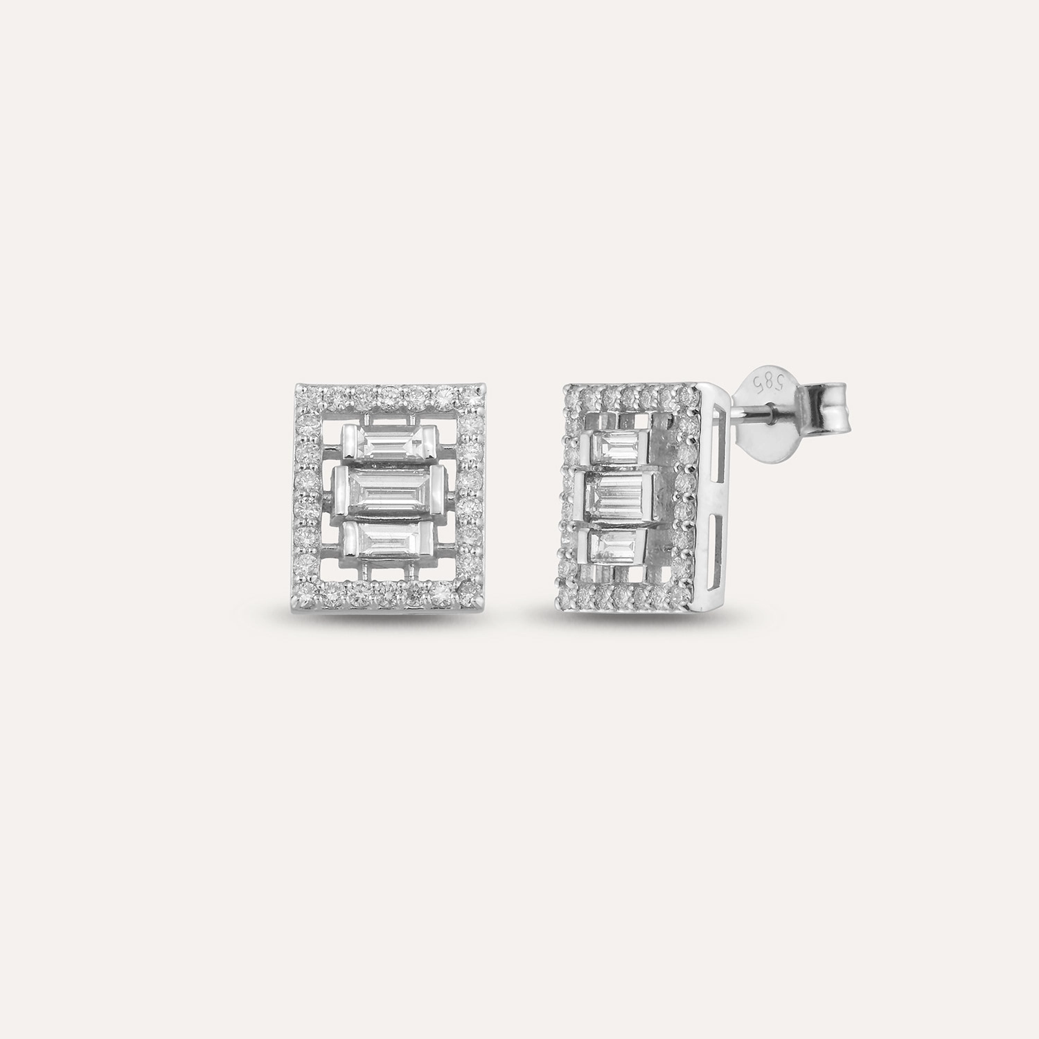 0.66 CT Baguette Cut Diamond White Gold Earring - 1