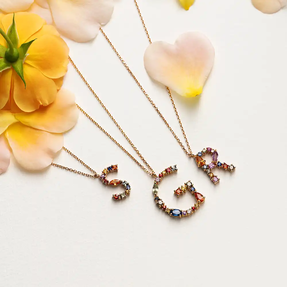 1.00 CT Brown Pırlanta ve Multicolor Safir Taşlı R Harf Kolye - 4