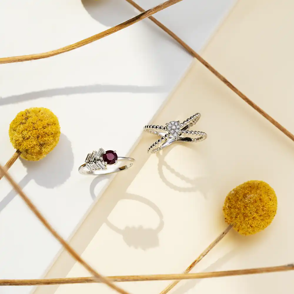 0.90 CT Yakut ve Baget Kesim Pırlanta Taşlı Beyaz Altın Yüzük - 3