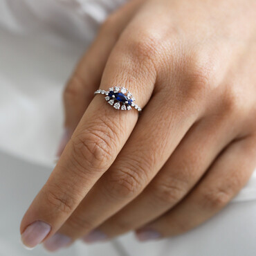 0.87 CT Diamond and Sapphire Ring - Nev Jewellery (1)