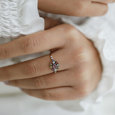 0.90 CT Multicolor Sapphire Rose Gold Ring - Nev Jewellery (1)