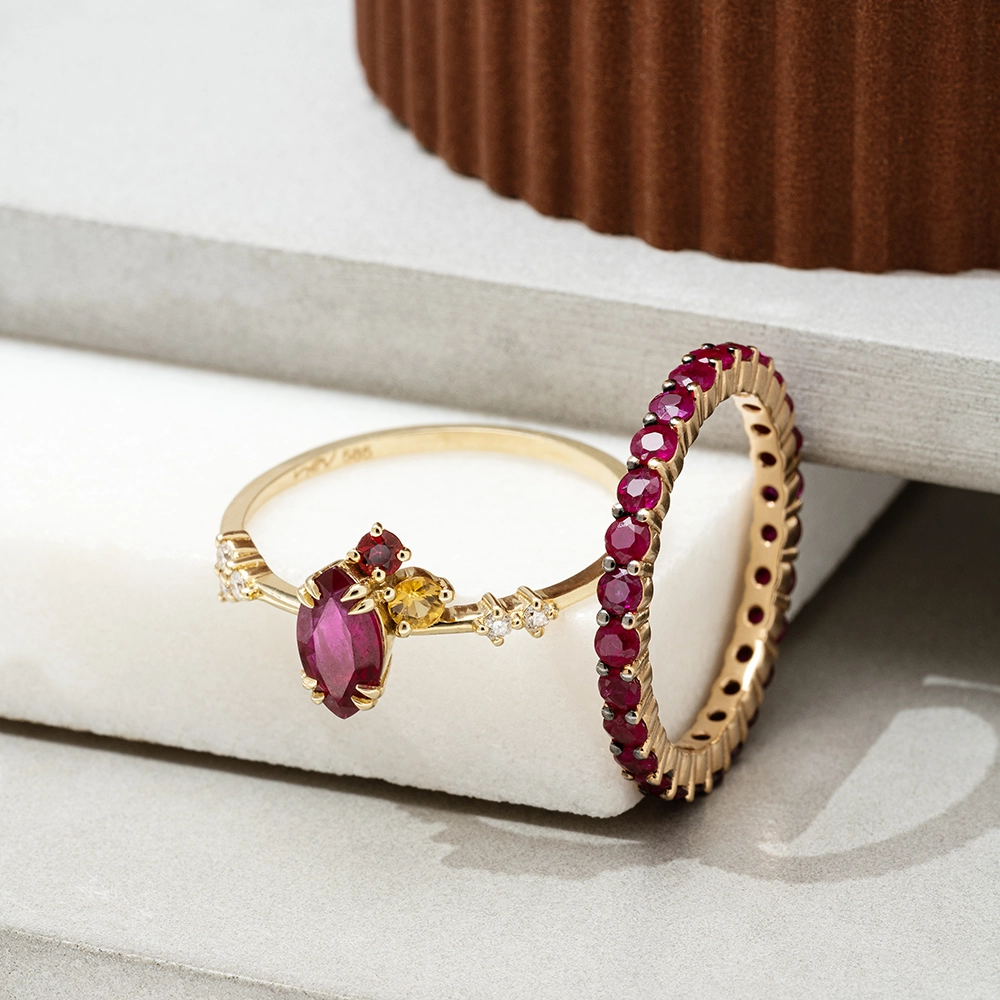 0.75 CT Ruby and Multicolor Sapphire Yellow Gold Ring - Nev Jewellery (1)