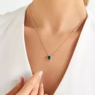 0.97 CT Diamond and Pear Cut Emerald Rose Gold Necklace - Nev Jewellery (1)