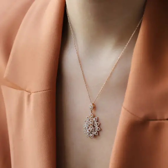 1.24 CT Diamond Rose Gold Necklace - 2