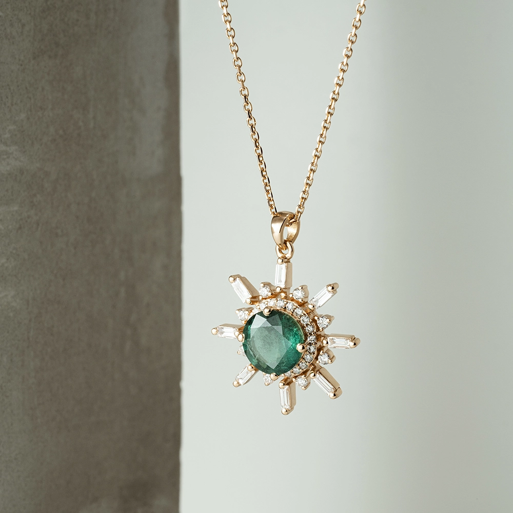Marcel 1.93 CT Zümrüt ve Baget Pırlanta Taşlı Rose Altın Kolye - Nev Jewellery (1)