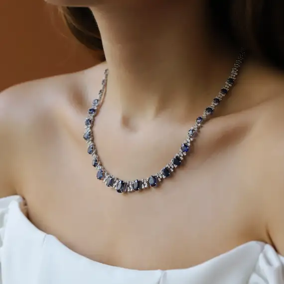 20.88 CT Sapphire and Diamond White Gold Necklace - 3