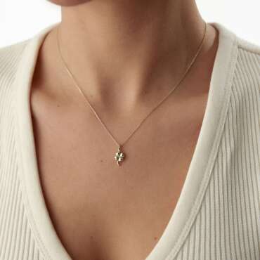 4 Yaprak Yonca Kolye - NEV JEWELLERY
