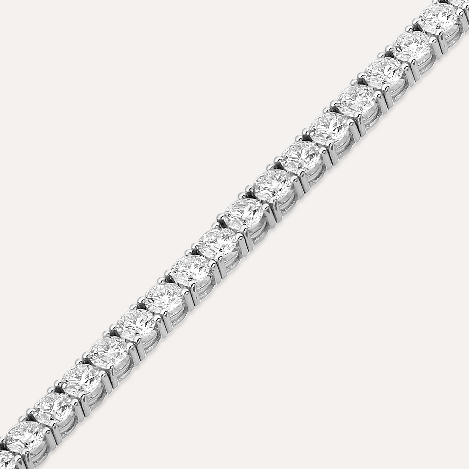 8.38 CT Diamond White Gold Tennis Bracelet - 3