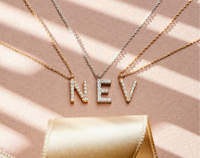 Evlilik Yıldönümü Hediyesi Ne Alınır? Kadınlar İçin Takı Önerileri