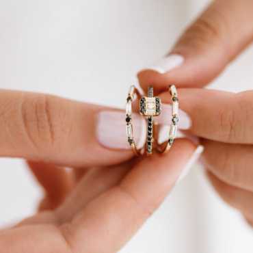 Amaro 0.91 CT Baget Pırlanta ve Siyah Pırlanta Taşlı Yüzük - Nev Jewellery