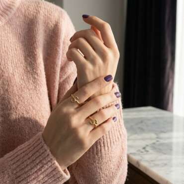 Balon Kalpli Harfli Yüzük - NEV JEWELLERY (1)
