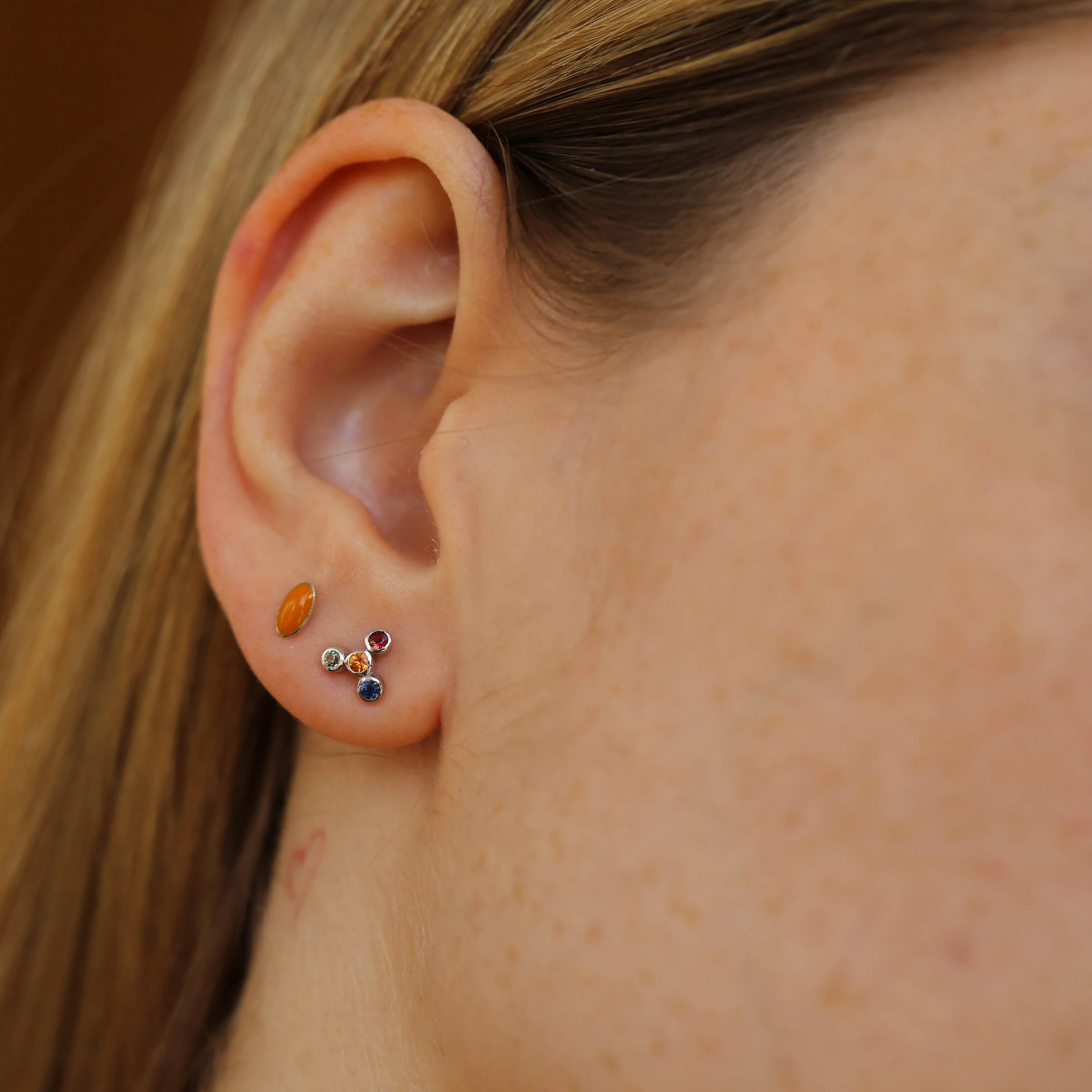 Bliss Four 0.22 CT Multicolor Sapphire White Gold Mini Single Earring - Nev Jewellery (1)