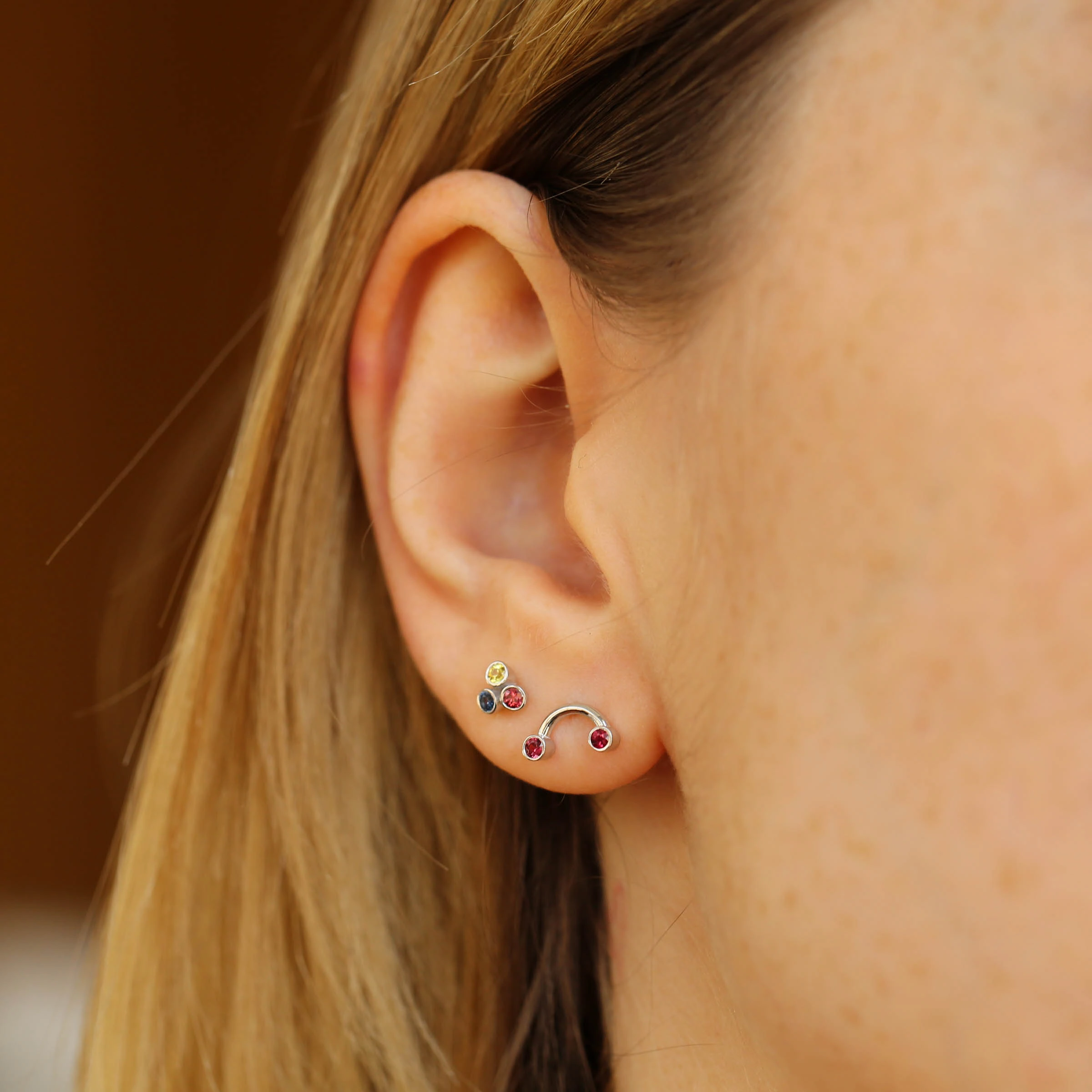 Bliss Triangle 0.15 CT Multicolor Sapphire White Gold Mini Single Earring - Nev Jewellery (1)