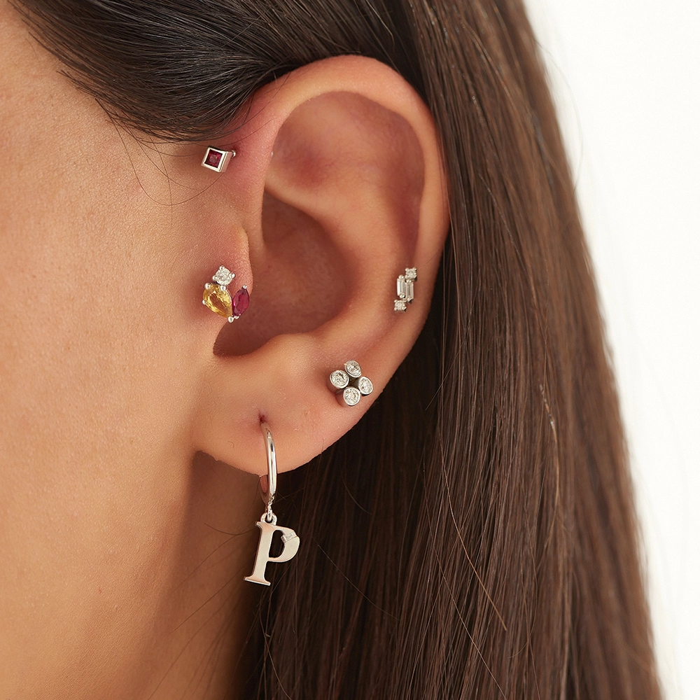 Box Red Sapphire White Gold Piercing - Nev Jewellery (1)