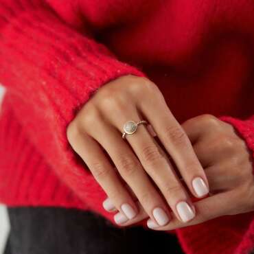 Burma Oval Taşlı Yüzük - NEV JEWELLERY