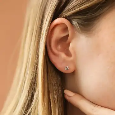 Casi Baget Pırlanta Taşlı Beyaz Altın Küpe - Nev Jewellery (1)