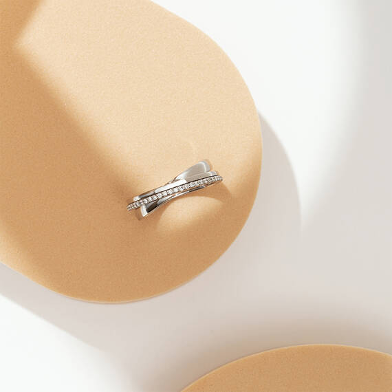 0.14 CT Diamond White Gold Spiral Ring - 4