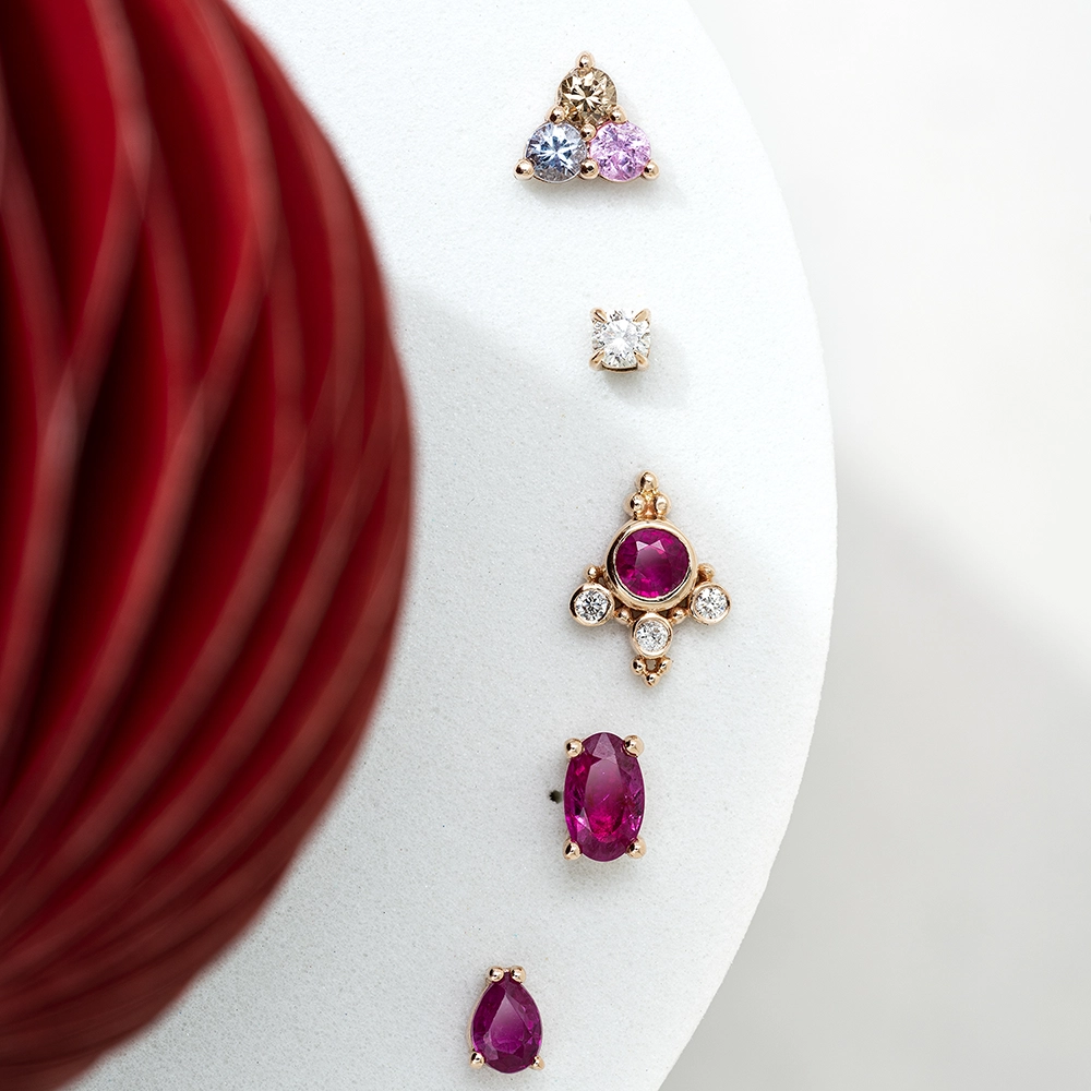 Triangle 0.20 CT Multicolor Sapphire and Brown Diamond Rose Gold Piercing - 3