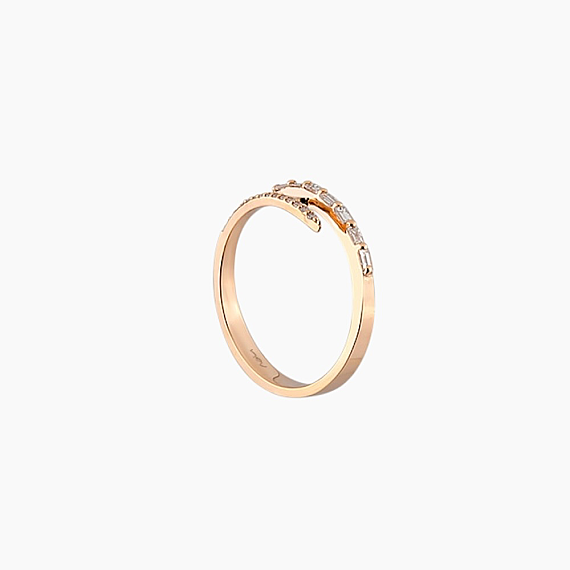 0.21 CT Baguette Cut Diamond Rose Gold Ring - 4