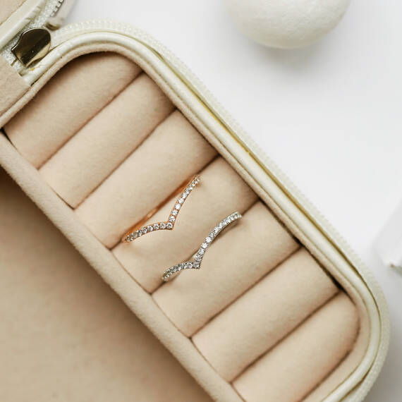 0.21 CT Diamond Ring - 5
