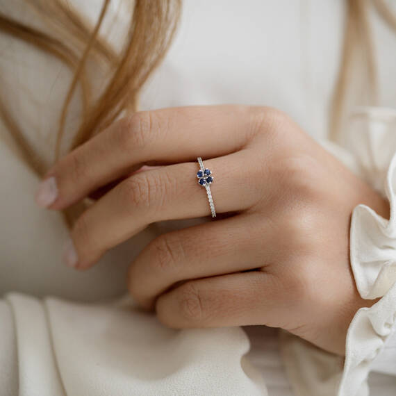 0.32 CT Diamond and Sapphire Four Leaf Clover Ring - 4