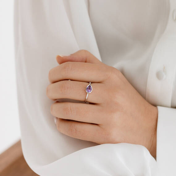 0.78 CT Pear Cut Amethyst and Diamond White Gold Ring - 3