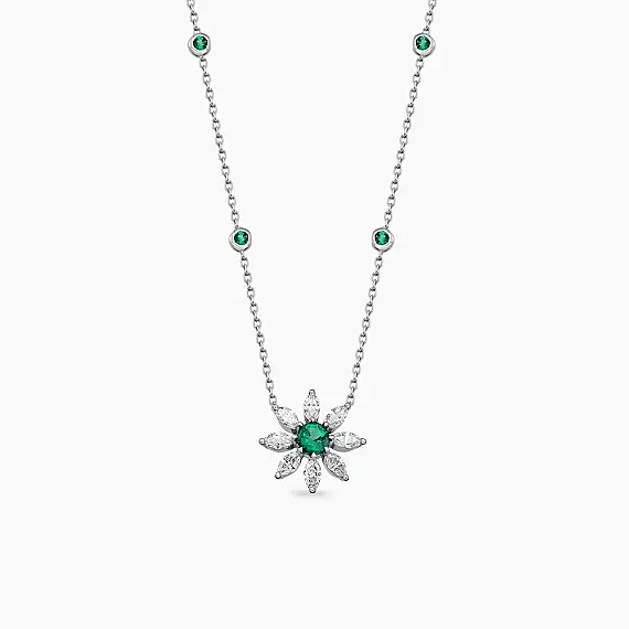 0.87 CT Marquise Cut Diamond and Emerald White Gold Necklace - 2