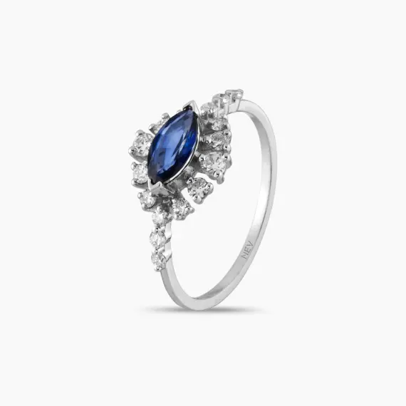 1.00 CT Sapphire and Diamond Ring - 3
