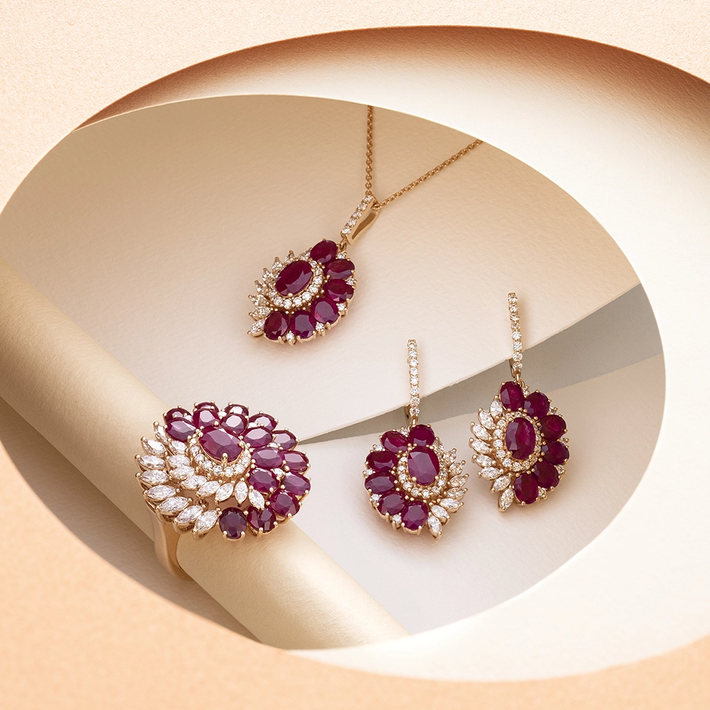 10.49 CT Ruby and Diamond Ring - 5