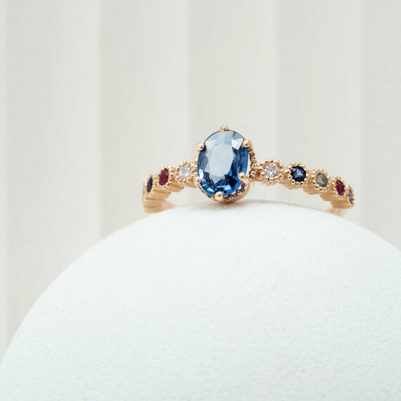 1.06 CT Sapphire, Diamond, Amethyst, Ruby and Aquamarine Ring - 2