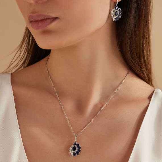 8.08 CT Sapphire and Diamond White Gold Earring - 3