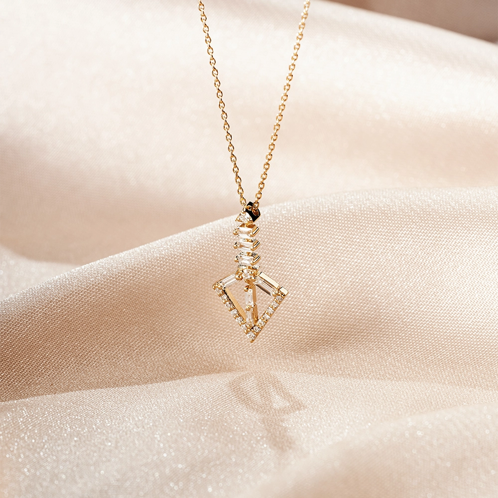 Alfa 0.38 CT Baguette Cut Diamond Rose Gold Pendant - 3