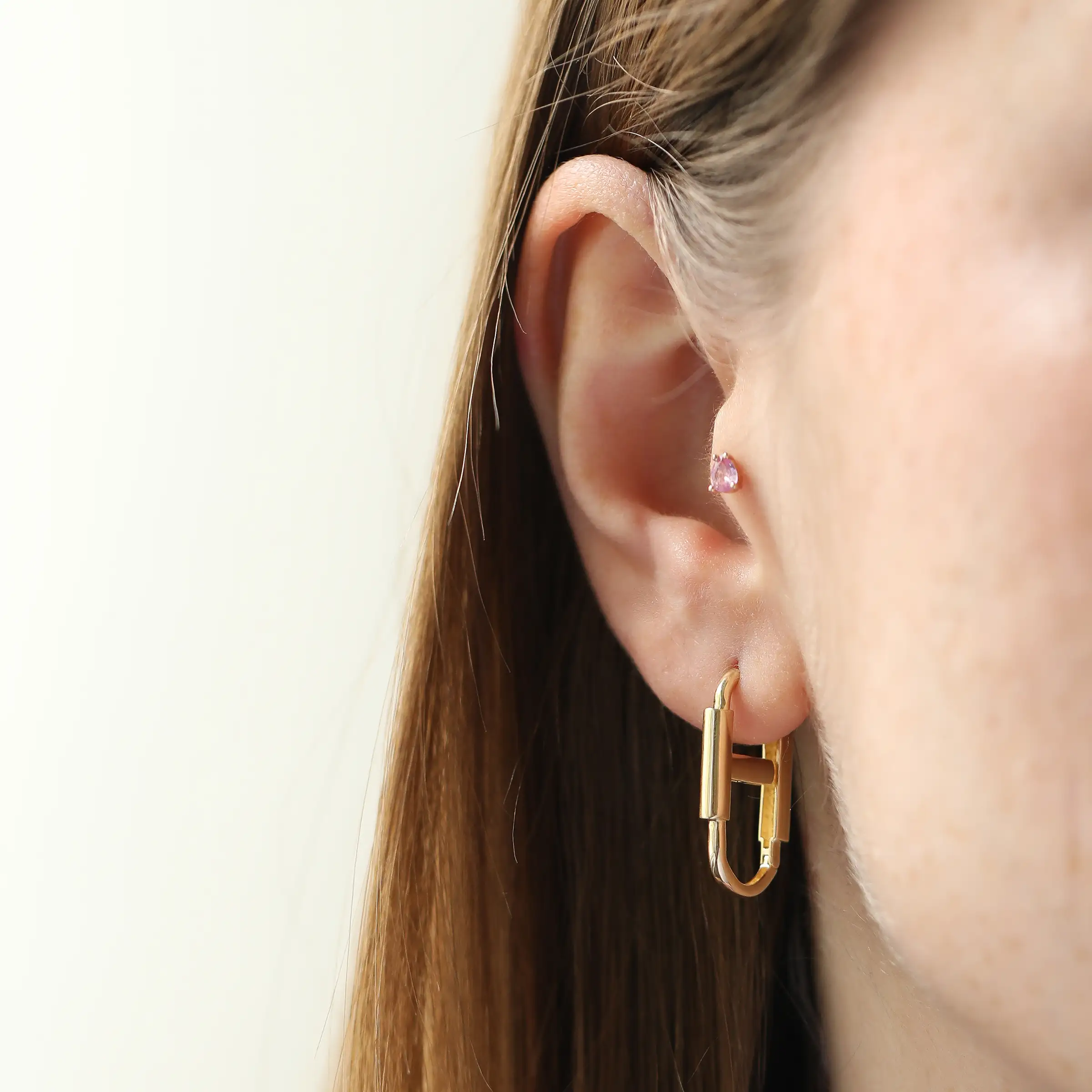 Bulb Pear Cut Pink Sapphire Rose Gold Piercing - 1