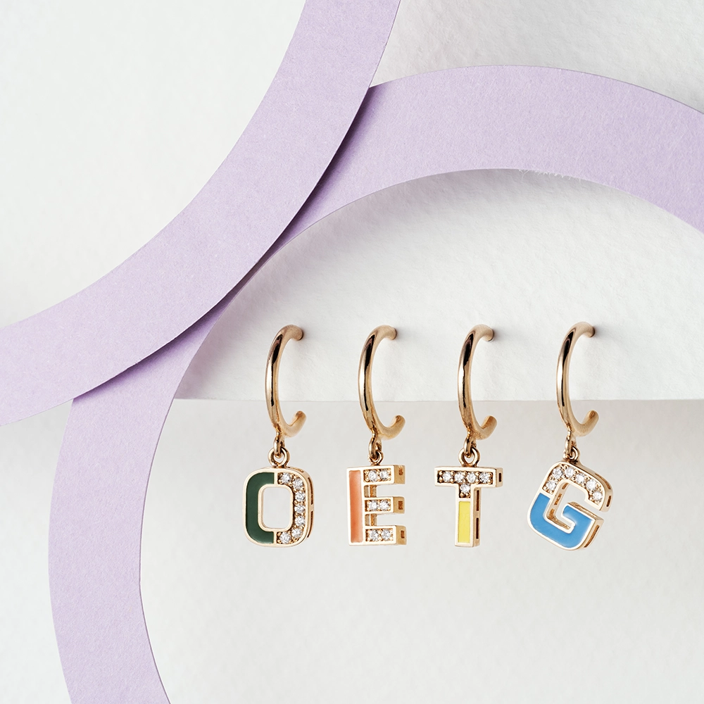 Diamond and Green Enamel O Letter Single Dangling Earring - 3