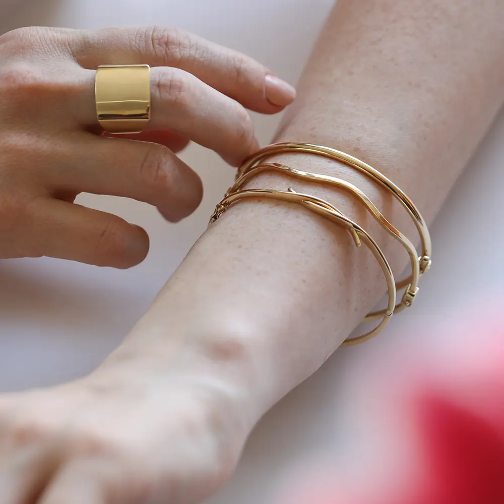 Fluire Yellow Gold Bracelet - Nev Jewellery (1)