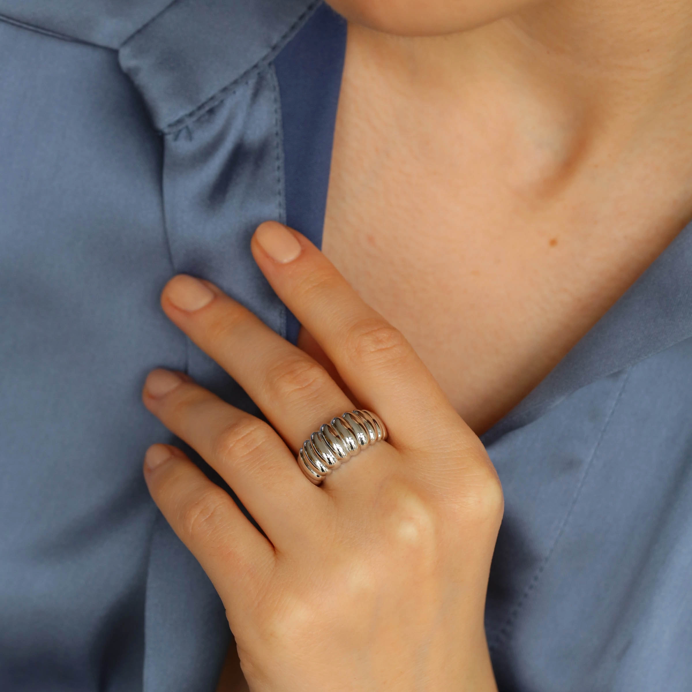 Gaia White Gold Ring - Nev Jewellery (1)