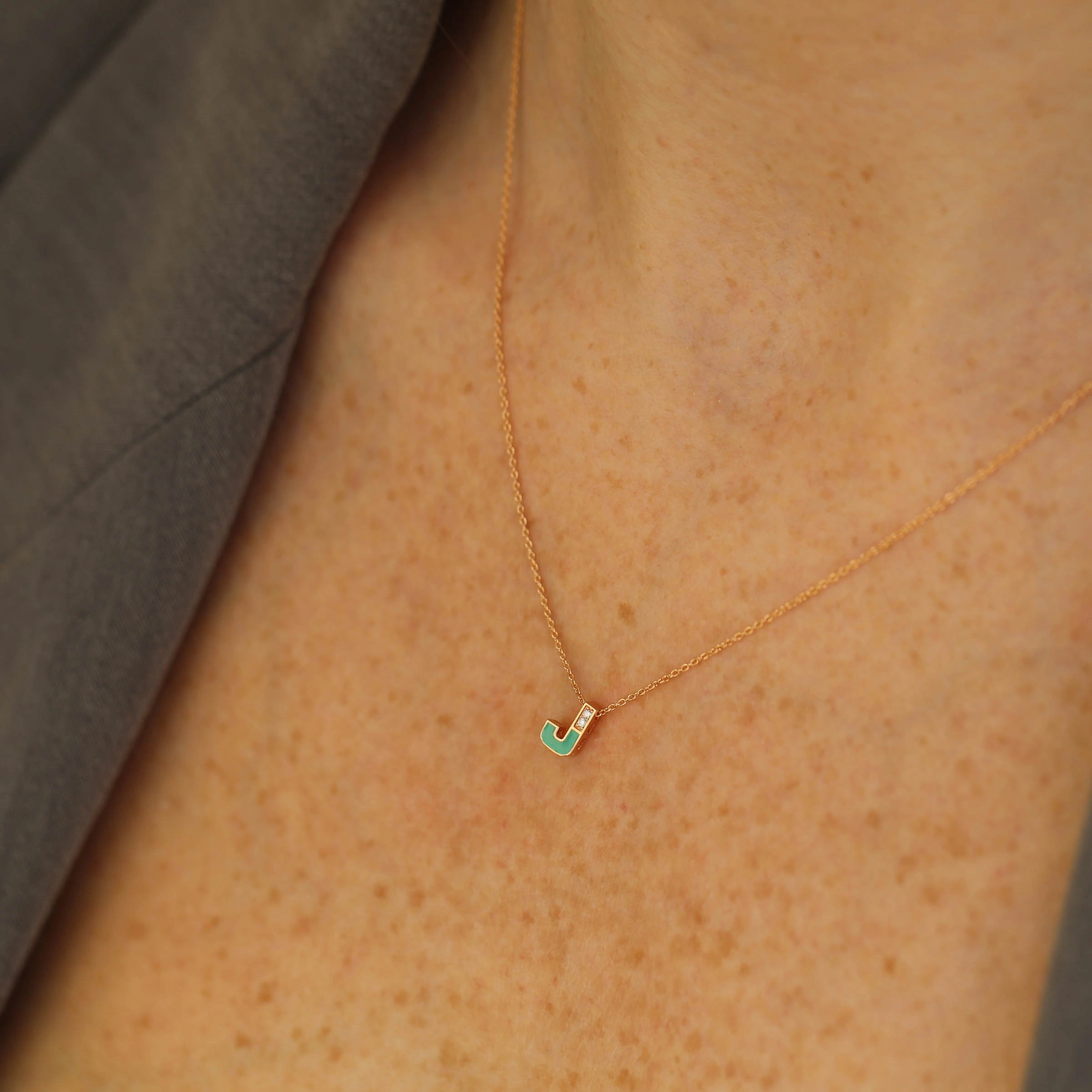 J Letter Diamond and Green Enamel Rose Gold Pendant - 3